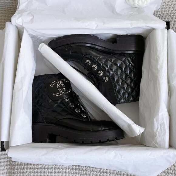 CHANEL Authentic CC logo Boots black 36 - Picture 10 of 12
